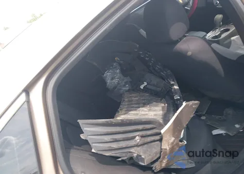 2019 Chevrolet Malibu Lt из США, поврежденный, VIN 1G1ZD5ST4KF112678